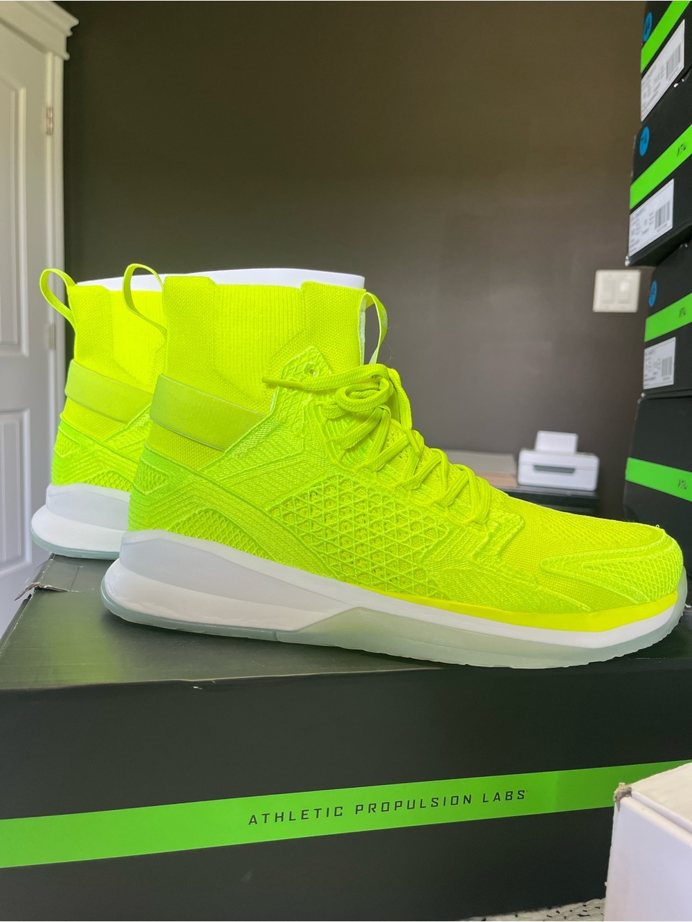 APL Concept X Men's Basketball Shoes Energy Neon Glow in Dark Size 9.5 NIB $450